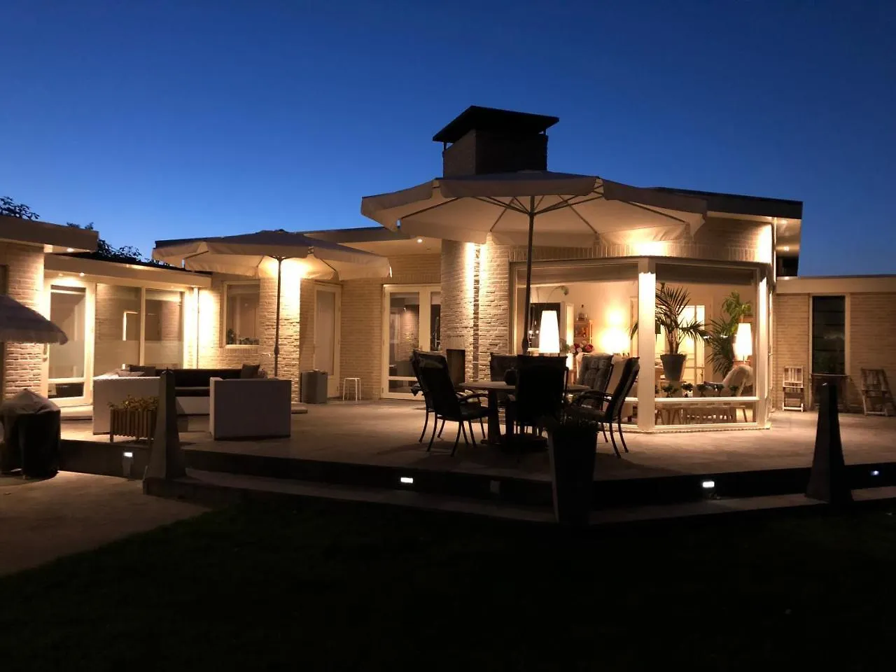 B&B Maison Saint Tropez Eindhoven Bed & Breakfast